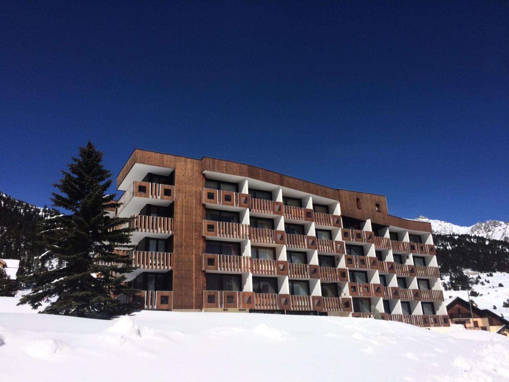 Residence Arzerier - "Special Petit Budget" Mini Studio Avec Parking Mae-9204 Монженевр Екстер'єр фото