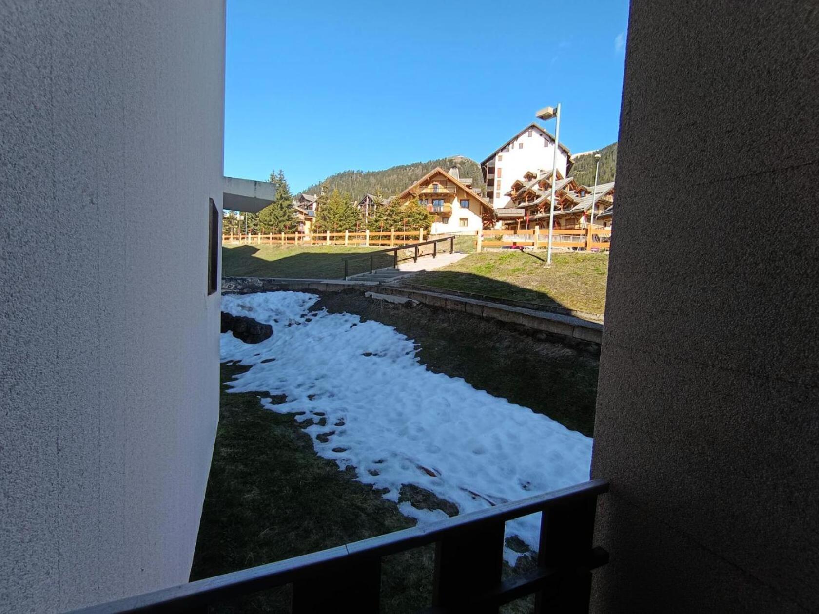 Residence Arzerier - "Special Petit Budget" Mini Studio Avec Parking Mae-9204 Монженевр Екстер'єр фото
